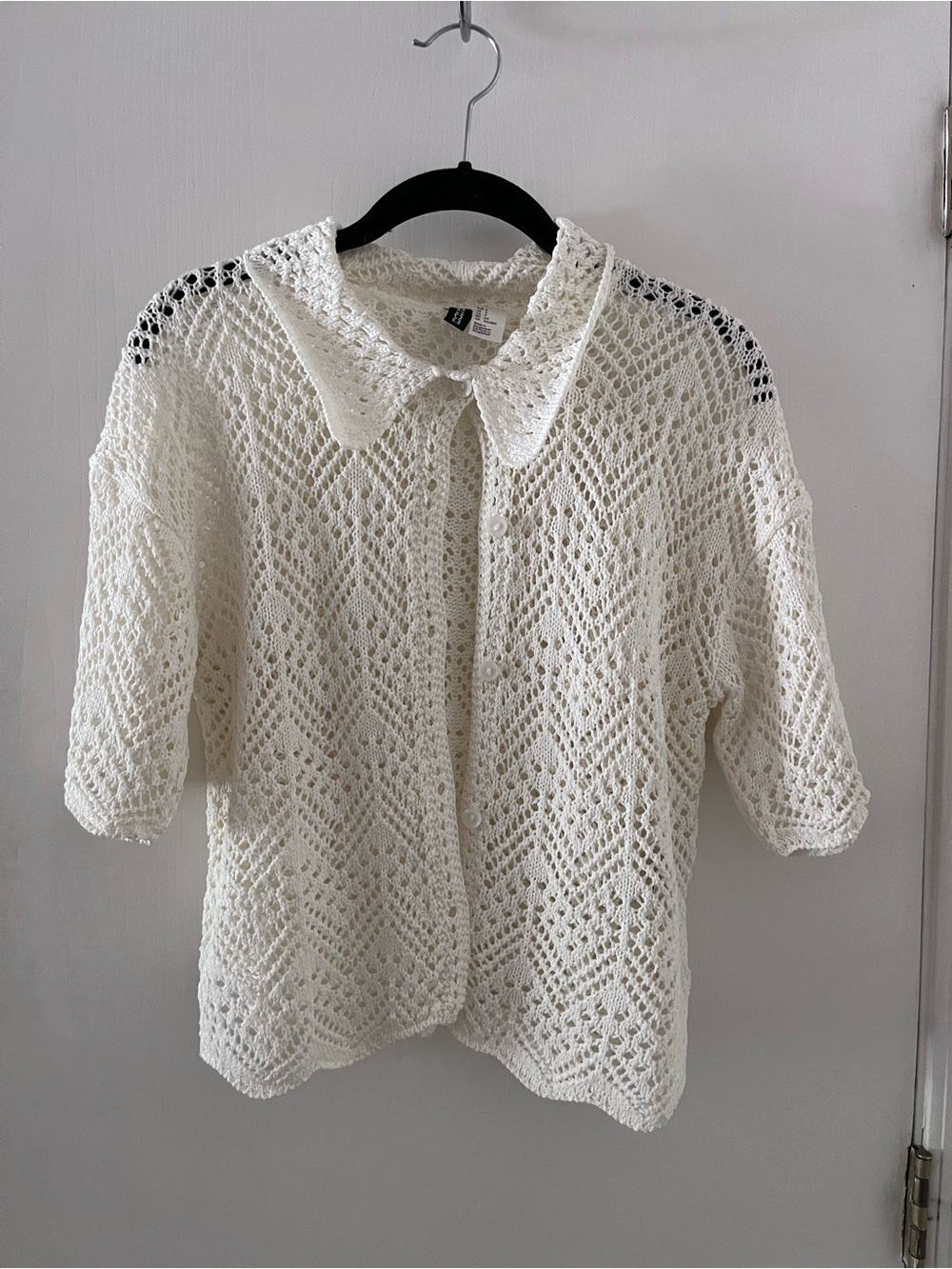 H&M Cream Crochet Pointed Collar Cardigan
